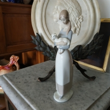 פסל פורצלן ספרדי איכותי מתוצרת: 'ידרו' (Lladro), חתום