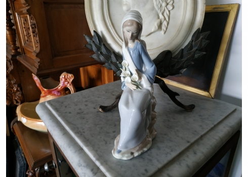 פסל פורצלן ספרדי איכותי מתוצרת: 'ידרו' (Lladro), חתום