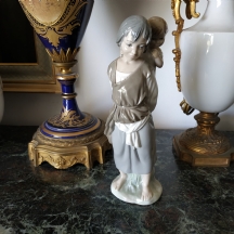 פסל פורצלן ספרדי איכותי מתוצרת: 'ידרו' (Lladro), חתום