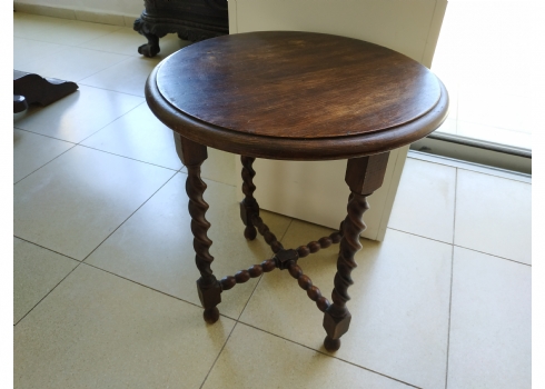 שולחן נוי אנגלי עתיק מהמאה ה-19, ויקטוריאני, עשוי עץ מגולף