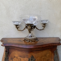 אפרנה – Epergne ישן בסגנון עתיק עשוי מתכת וזכוכית