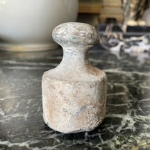 משקולת ברונזה ע'ותמאנית עתיקה מהמאה ה19