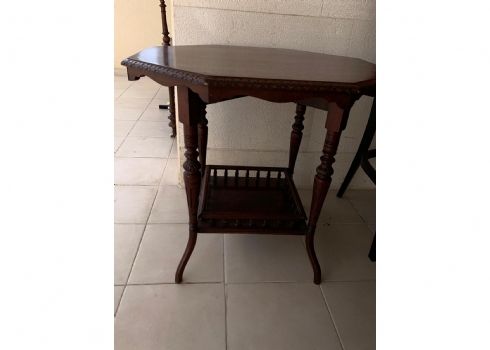 שולחן אנגלי עתיק (אדוארדיאני), עשוי מעץ אלון (Edwardian oak table)