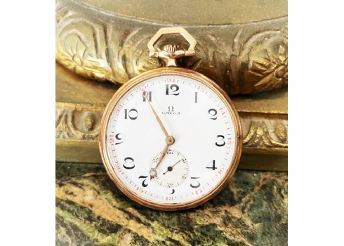 שעון כיס איכותי מתוצרת חברת 'אומגה' (OMEGA), עשוי זהב צהוב 14 קארט