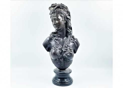פסל ראש (Bust) עשוי ברונזה על פי מקור מאת: Albert-Ernest Carrier-Belleuse