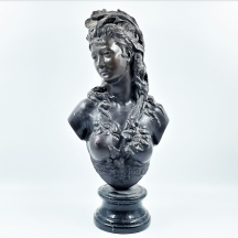 פסל ראש (Bust) עשוי ברונזה על פי מקור מאת: Albert-Ernest Carrier-Belleuse