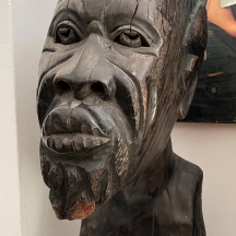 פסל ראש (Bust) אפריקאי גדול מיימדים ומרשים מאד, עשוי עץ, מגולף בעבודת יד
