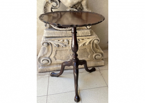 שולחן אנגלי עתיק (ויקטוריאני) מסוף המאה ה-19 מסוג 'Tilt Top Table', עשוי עץ