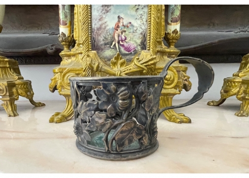 מחזיק כוס תה פולני עתיק מסוף המאה ה-19, עשוי נחושת מצופה כסף, חתום