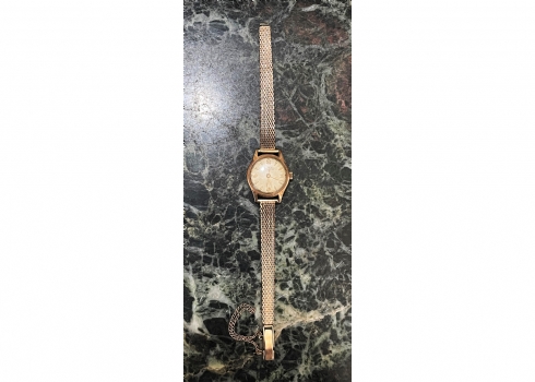 שעון יד ישן לאישה מתוצרת חברת 'דוקסה' (Doxa), עשוי זהב צהוב 14 קארט