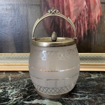 'חבית ביסקוויטים' (Biscuit Barrel / Cookie Jar) עתיקה ויפה לאיחסון עוגיות