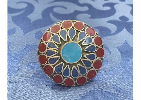 טבעת טורקמנית ישנה, עשויה כסף נמוך ואמייל צבעוני