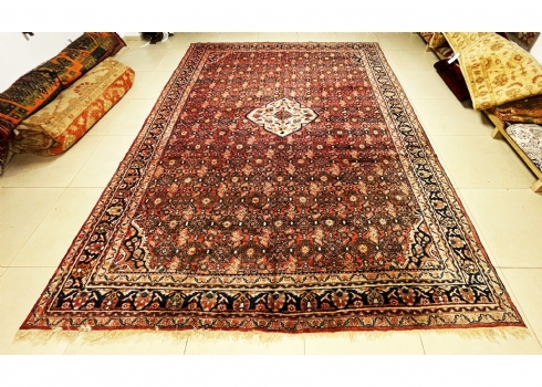 שטיח המדן פרסי ישן