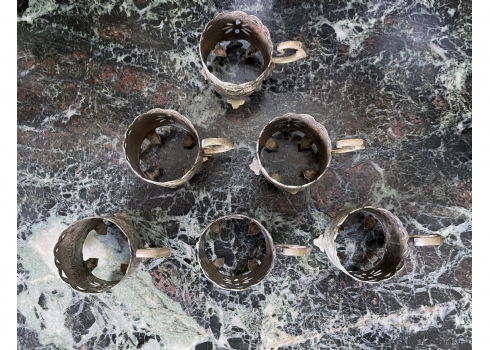 סט של 6 מחזיקי כוסות פרסים עתיקים לקפה שחור, עשויים 'כסף נמוך', לא חתומים