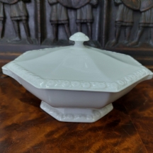 כלי פורצלן גרמני ישן (מתומן) מתוצרת: 'רוזנטל' (Rosenthal), דגם 'מריה', חתום