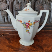קומקום פורצלן גרמני גדול, מתוצרת: 'רוזנטל' (Rosenthal), דגם 'מריה', חתום