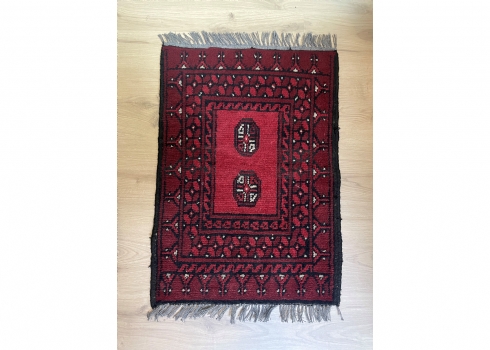 שטיח אפגני קטן (שטיחון), עשוי צמר על כתנה