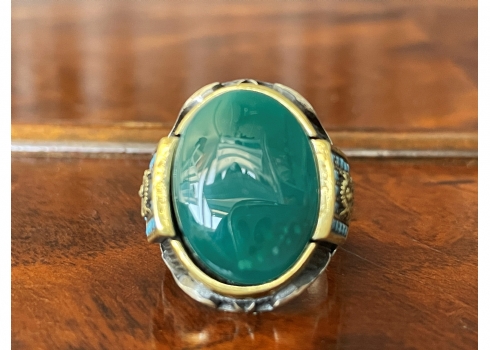 טבעת פרסית ישנה עשויה כסף '925' (חתום), משובצת אבן בגוון כריזופראס (Chrysoprase)