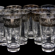 סט של 11 כוסות זכוכית מעוטרות בכסף