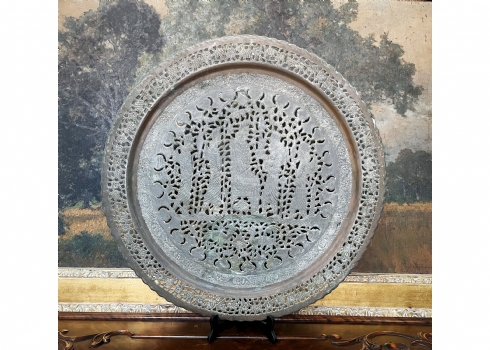 לאספני אמנות פרסית - מגש פרסי ישן ויפה, עשוי נחושת מנוסרת בעבודת יד אמן, מעוטר
