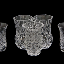 לוט של כוסיות קריסטל ישנות