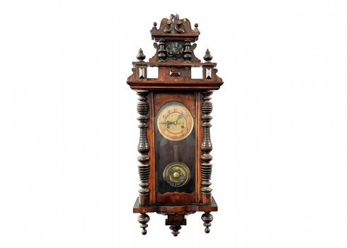 שעון אורלוגין גרמני עתיק עשוי עץ וזכוכית, חסרה הזכוכית בצד אחד, אין מפתח