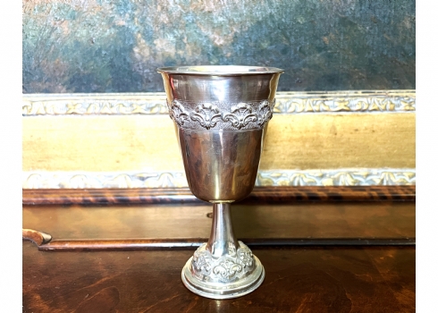 גביע קידוש ישן עשוי כסף 'סטרלינג' (925), חתום