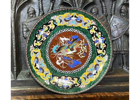 צלחת קלואזונה (Cloisonne) יפנית ישנה, מעוטרת בדגם עוף החול (פניקס)