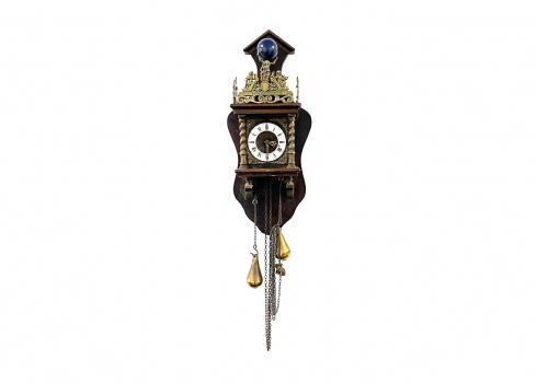שעון קיר הולנדי ישן בסגנון עתיק, עשוי עץ ומתכת  (#2)
