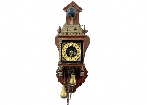 שעון קיר הולנדי ישן בסגנון עתיק, עשוי עץ ומתכת (#1)