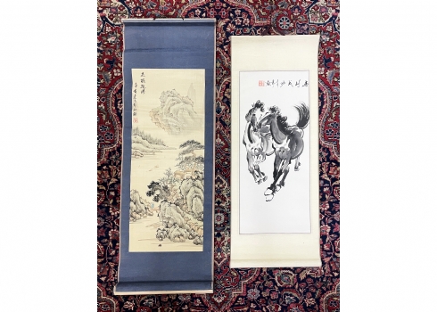 לוט של שני ציורי מגילה סינים דקורטיביים ישנים מהמחצית השנייה של המאה העשרים
