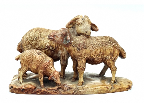 'שלושה כבשים' - פסל סיני ישן ויפה מאד, עשוי אבן סבון מגולפת בעבודת יד