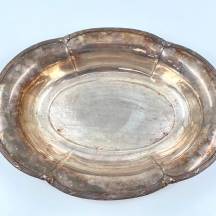 כלי צרפתי, מתוצרת: ' Durousseau & Raynaud', חתום, עשוי מתכת מצופה כסף, מעוטר