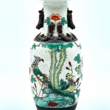 כד סיני ישן , עשוי קרמיקה עם זיגוג 'קרקלה' (Crackle glaze),
