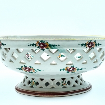 כלי צרפתי ישן עשוי פאיינס (Faience)