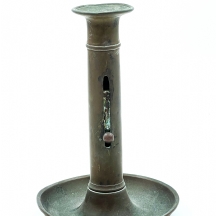 פמוט מתכונן מהמאה ה19