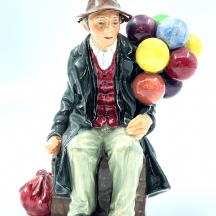 'The Balloon Man' - פסל פורצלן אנגלי ישן, בדמות מוכר בלונים, Royal Doulton