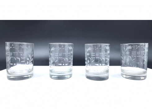סט נדיר מאד של 4 כוסות קידוש עתיקות מהמאה ה-18 לחתונה, עשויות זכוכית בניפוח יד