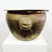 ג'ארדינייר (Jardiniere) סיני גדול ויפה עשוי נחושת ופליז, ידיות מפוסלות