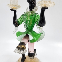 פמוט ונציאני בדמות 'בלקאמור' (Blackamoor), עשוי זכוכית 1950 בקירוב