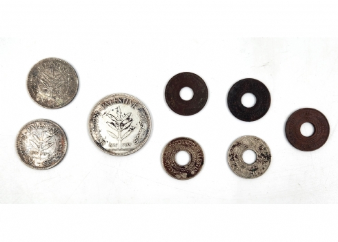 לוט של 8 מטבעות מתקופת המנדט, מצב בהתאם לגיל