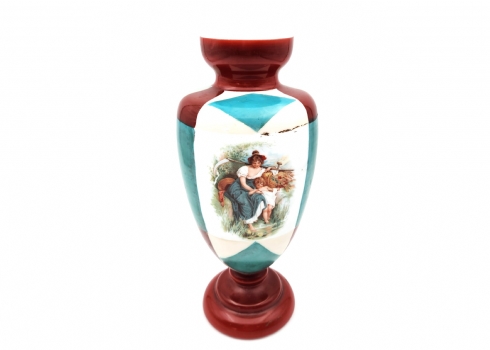 אגרטל זכוכית צרפתי עתיק מהמאה ה-19, מעוטר בהדפס וצביעת יד באמייל