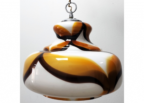 לחובבי וינטג' - אהיל מנורה ישן, שנות ה-70, עשוי זכוכית בעבודת ניפוח יד אמן