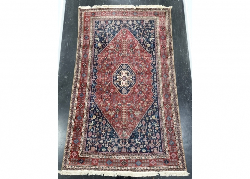שטיח פרסי עתיק כבן 100 שנה, ארוג בעבודת יד