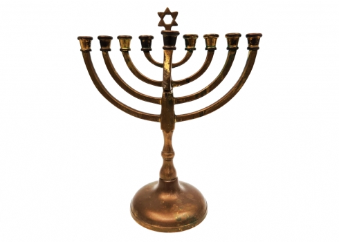 לאספני חנוכיות ישנות - חנוכייה ישנה