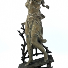 'Myosotis' - פסל שפלטר (Spelter) צרפתי עתיק על פי  Ernest Rancoulet