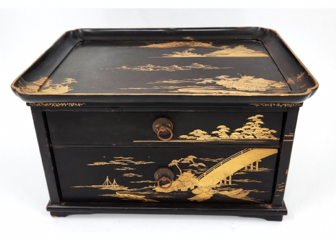 תיבת לכה יפנית שולחנית עתיקה (Japanese Lacquerware) מסוף המאה ה-19, תקופת מייג'י