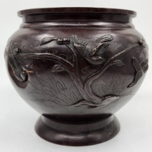 עציץ ברונזה יפני עתיק מתקופת 'מייג'י' (Meiji Period)