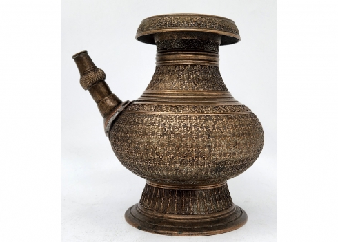 כלי קיבול הודי עתיק למים (לוטה / Lota), עשוי פליז, קשמיר, המאה ה-19