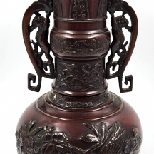 אגרטל יפני עתיק מתקופת 'מייג'י' (Meiji Period), עשוי ברונזה